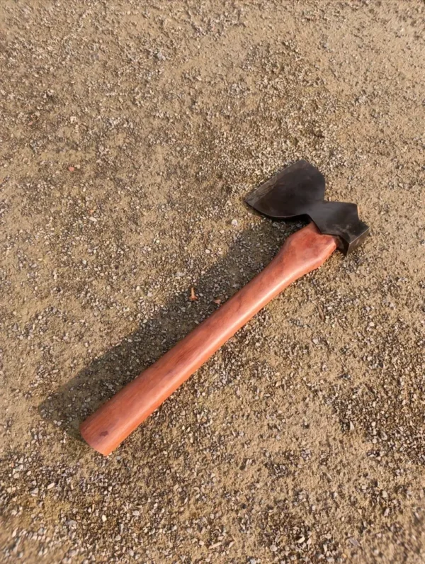 AXE